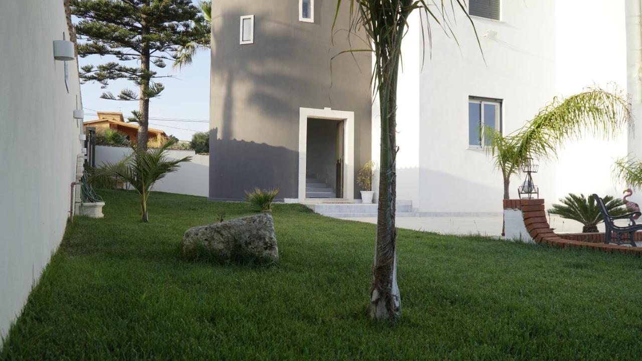 Deep Sea Residence Agrigento Bagian luar foto